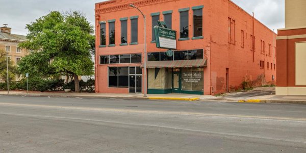 Listing image 126916-0